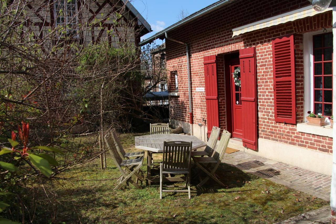 Hotel L'écurie de Vieux-Moulin Extérieur photo